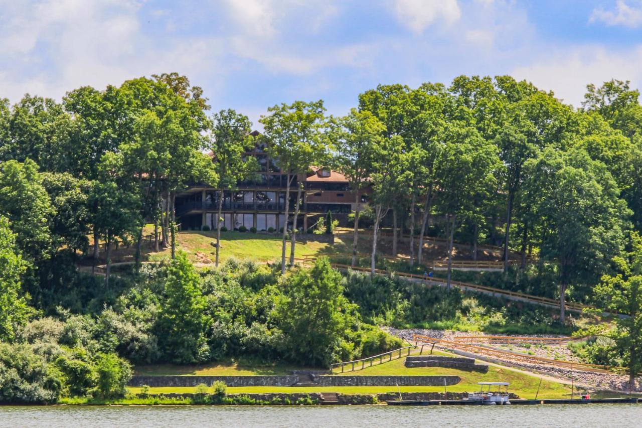 Burr Oak Lodge And Conference Center Glouster Eksteriør bilde